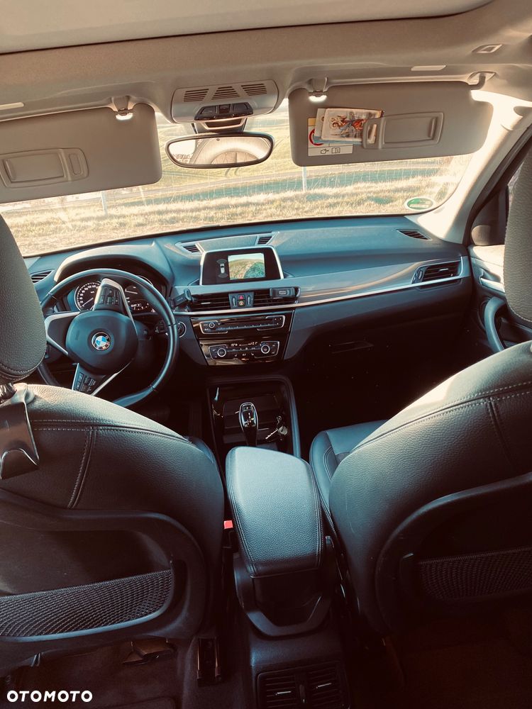 BMW X1 xDrive18d - 17