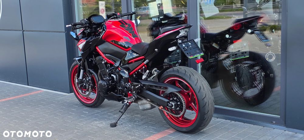 Kawasaki Z 900 - 25