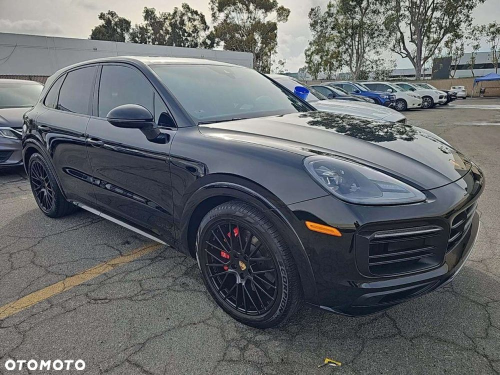 Porsche Cayenne - 5