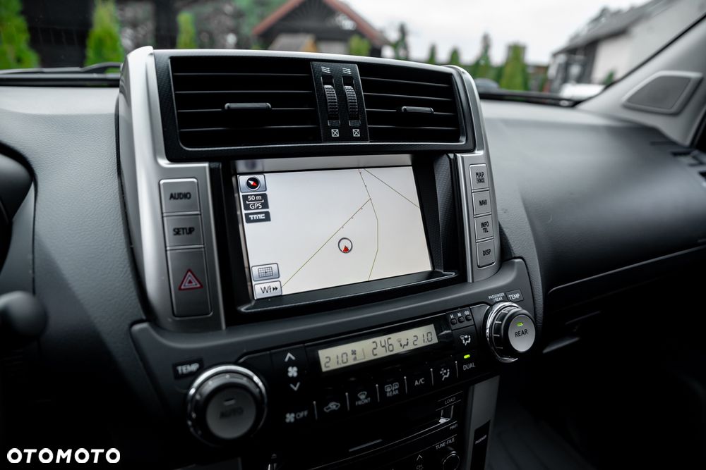 Toyota Land Cruiser LC 3.0 D-4D Premium 7os - 32