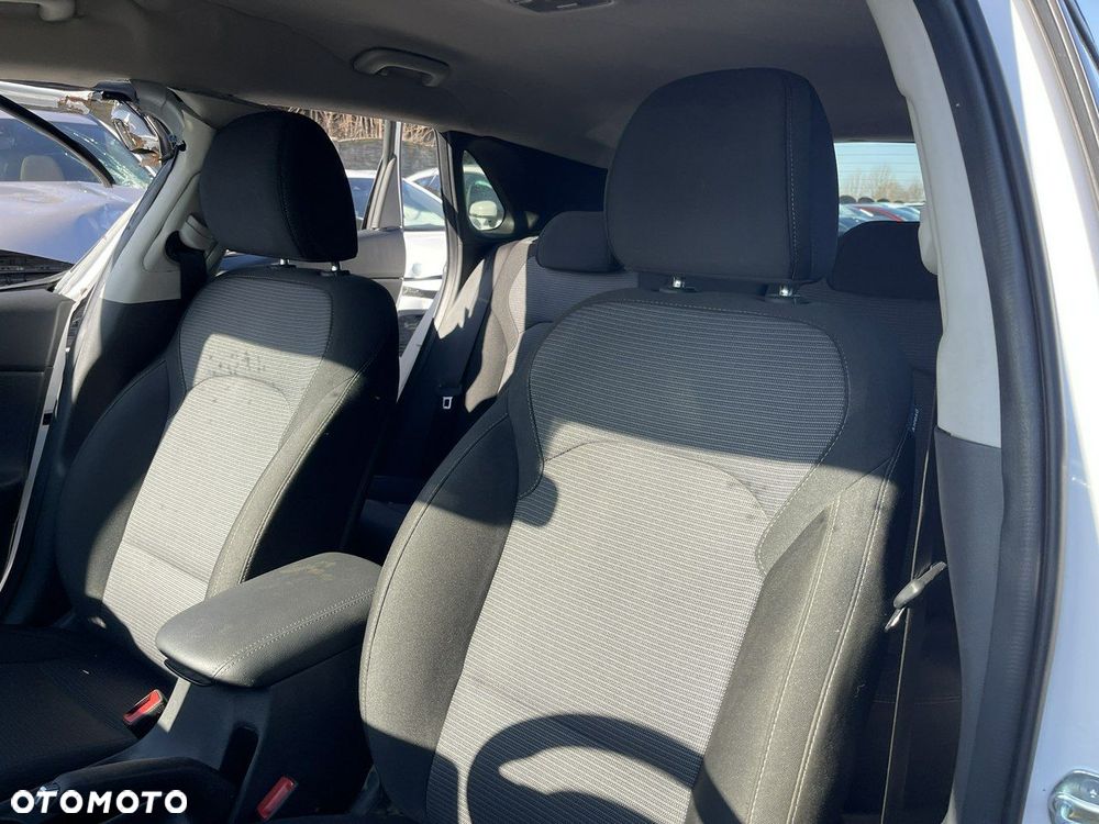 Hyundai i30 1.5 DPI Comfort - 16