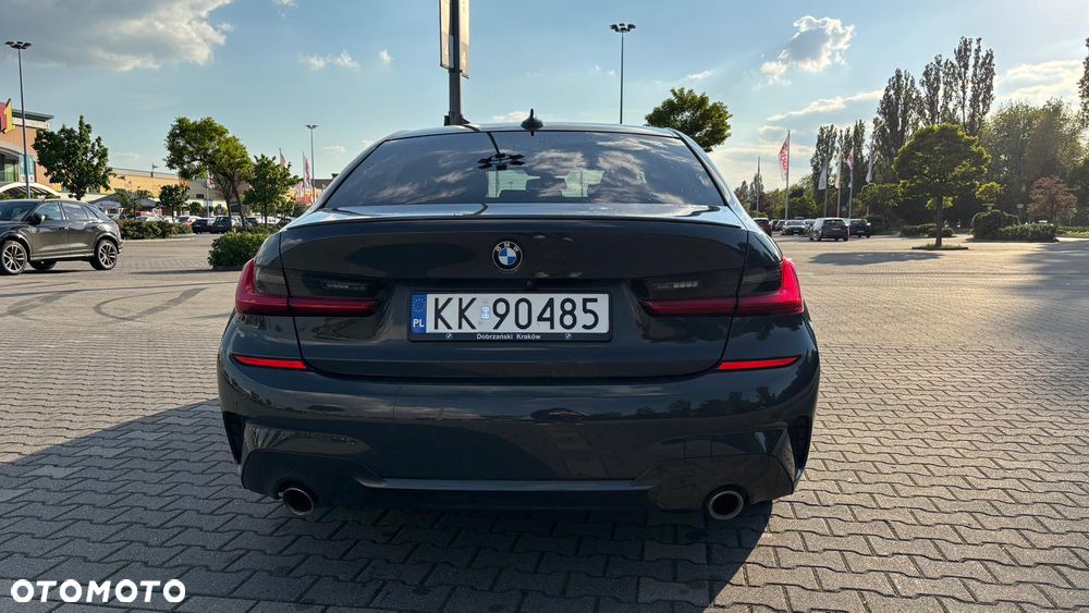 BMW Seria 3 330i xDrive M Sport sport - 5