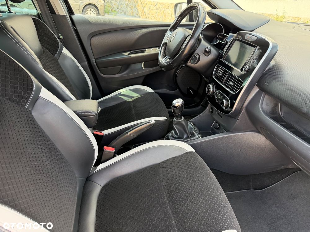 Renault Clio - 12
