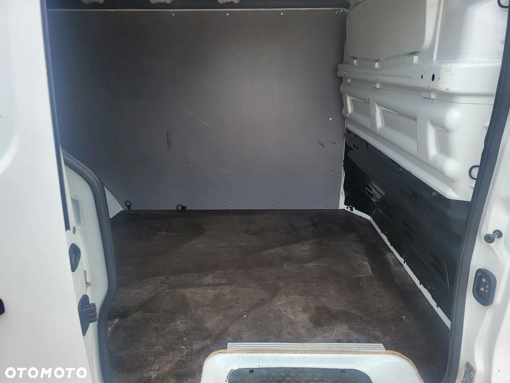 Opel Vivaro - 28