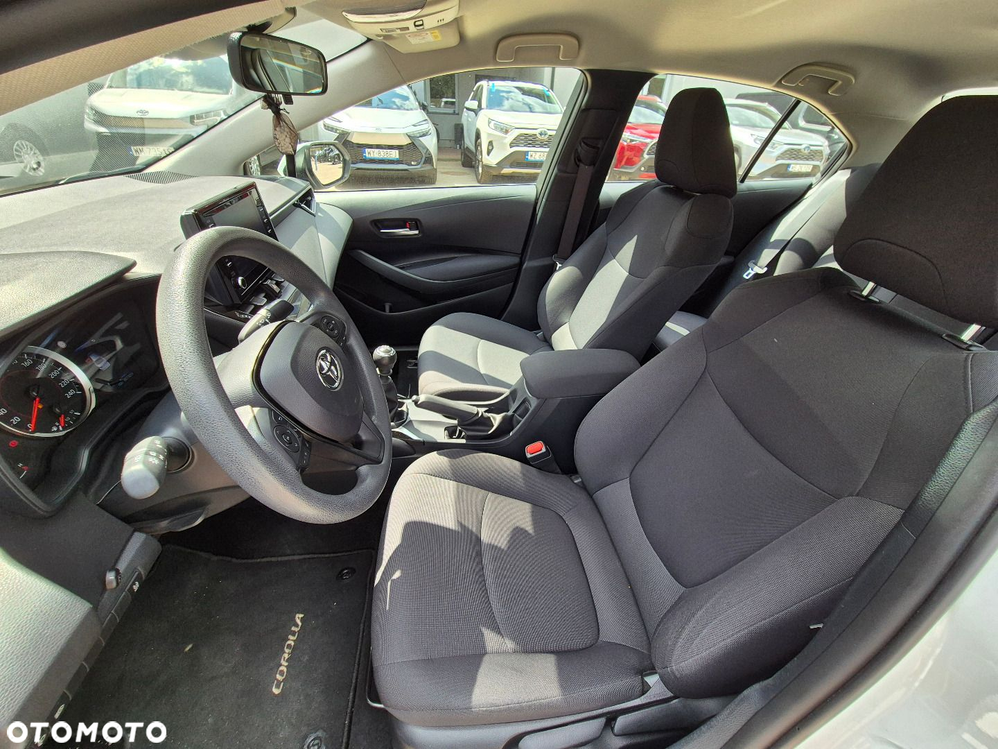 Toyota Corolla - 8