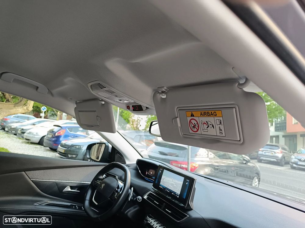 Peugeot 3008 1.2 PureTech Allure EAT8 - 25