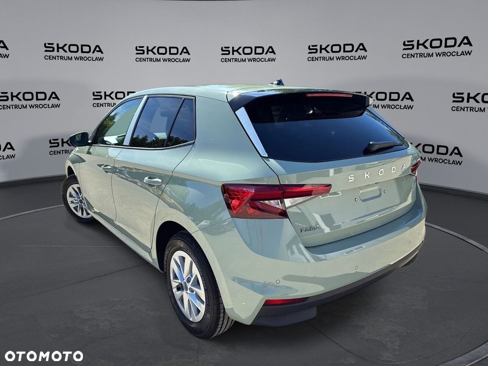Skoda Fabia - 11