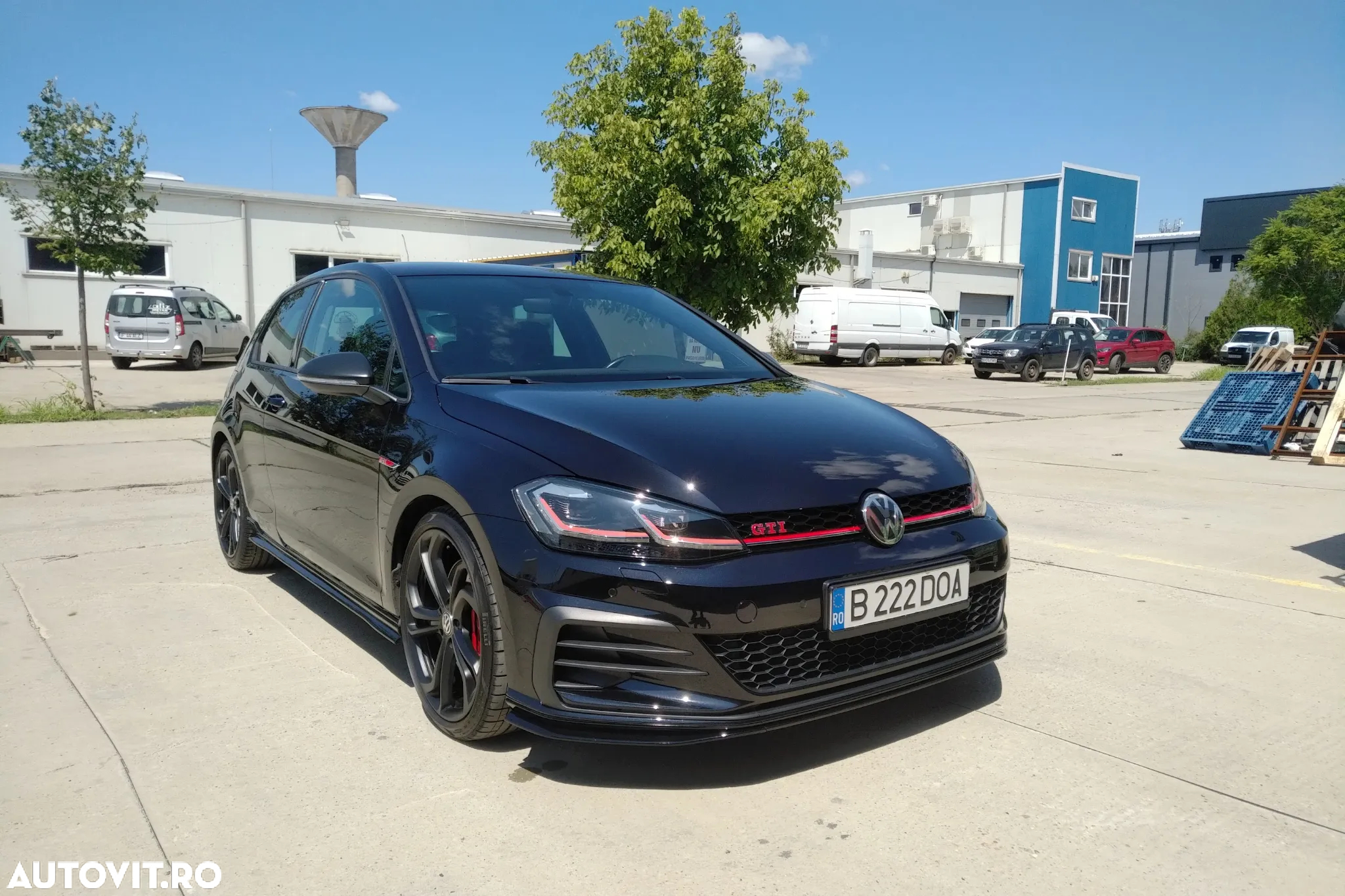 Volkswagen Golf GTI TCR 2.0 TSI OPF DSG - 11