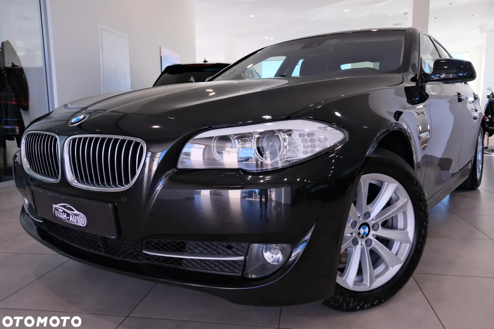 BMW Seria 5 523i - 20