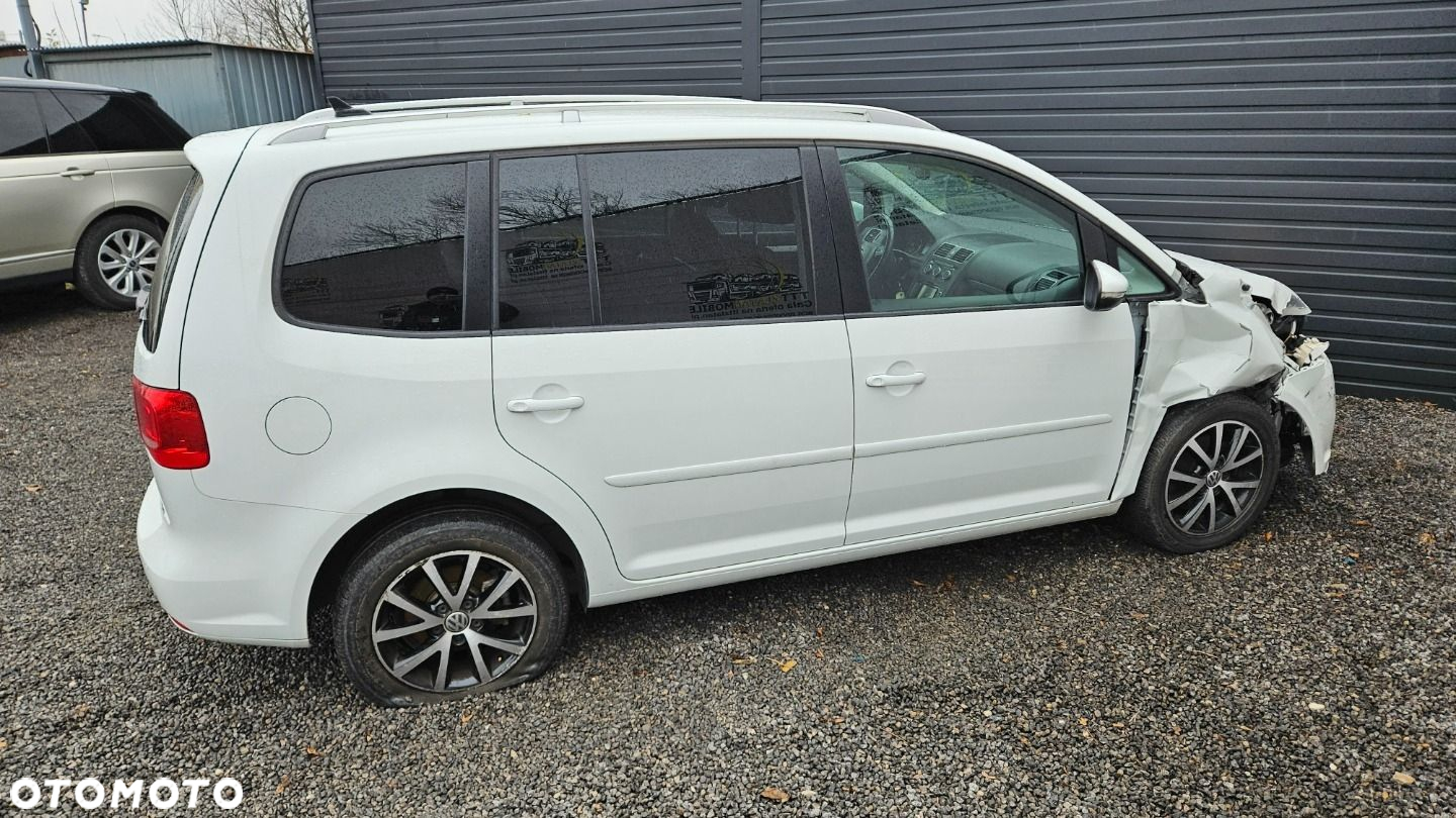Volkswagen Touran - 29