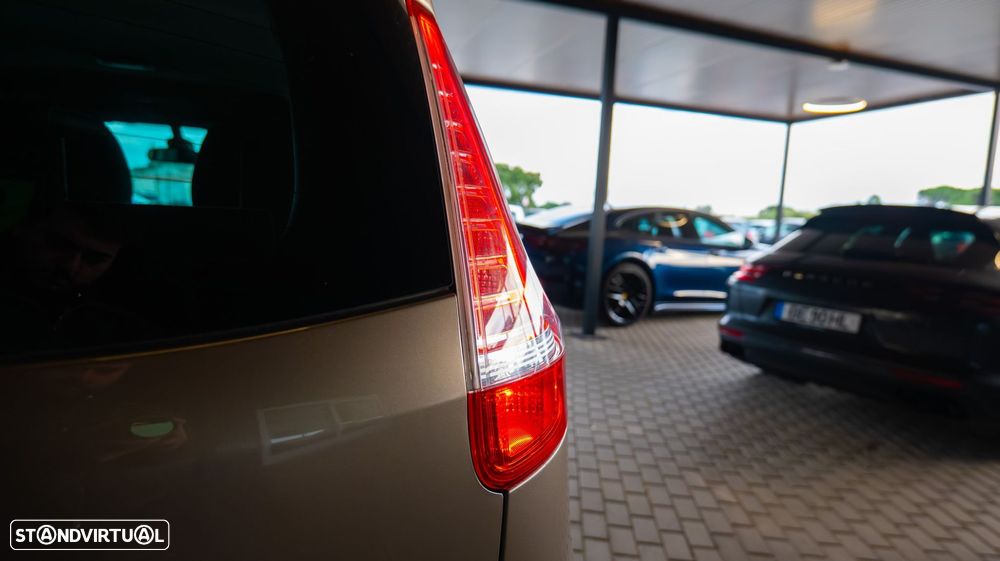 Renault Grand Scénic 1.6 dCi Bose Edition SS - 29