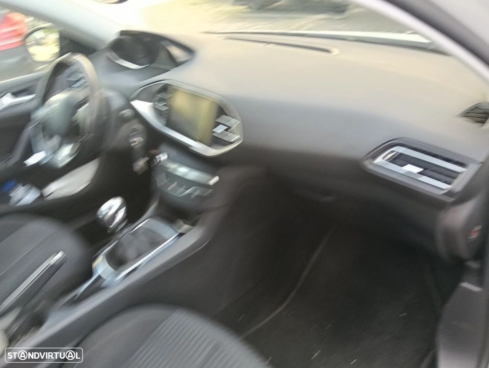 Peugeot 308 SW BlueHDi 120 Stop & Start Active - 14