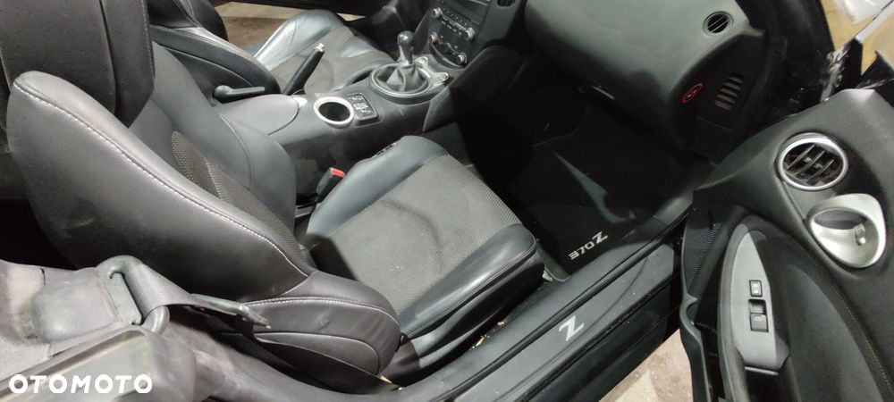 Nissan 370 Z 3.7 V6 Pack1 - 17