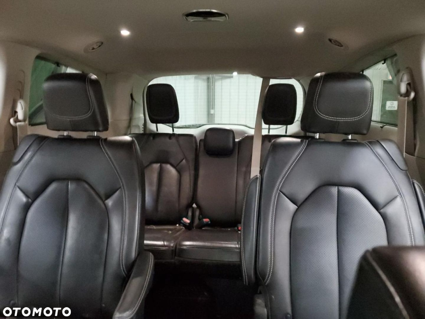 Chrysler Pacifica - 9