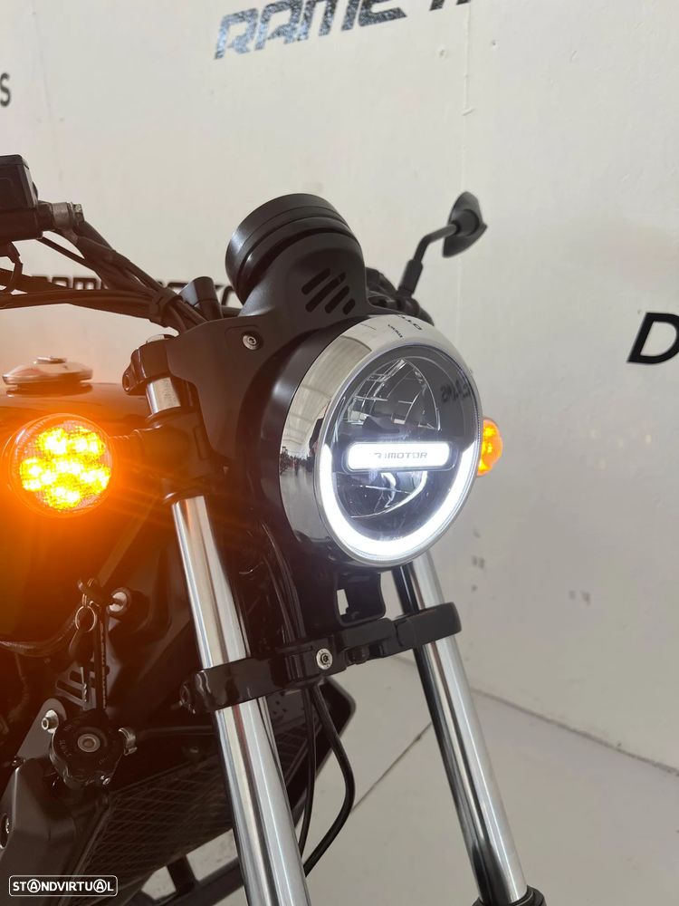 QJ Motor SRV 125 - 6