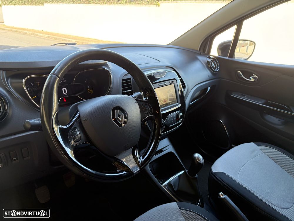 Renault Captur 1.5 dCi Exclusive - 23