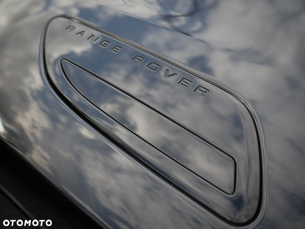 Land Rover Range Rover Velar 2.0 D200 mHEV Dynamic SE - 9