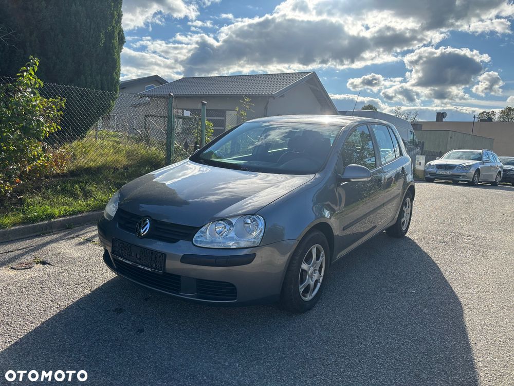 Volkswagen Golf - 2