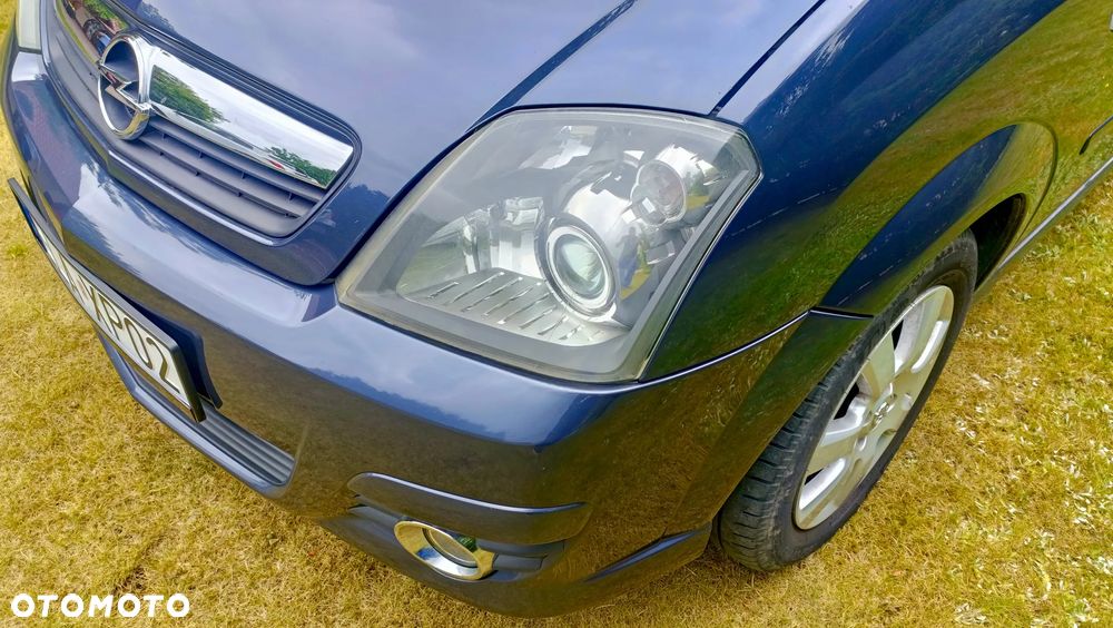 Opel Meriva 1.6 16V Cosmo - 9