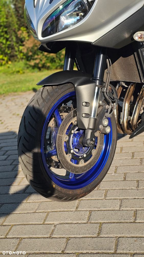 Yamaha FZ8 - 18