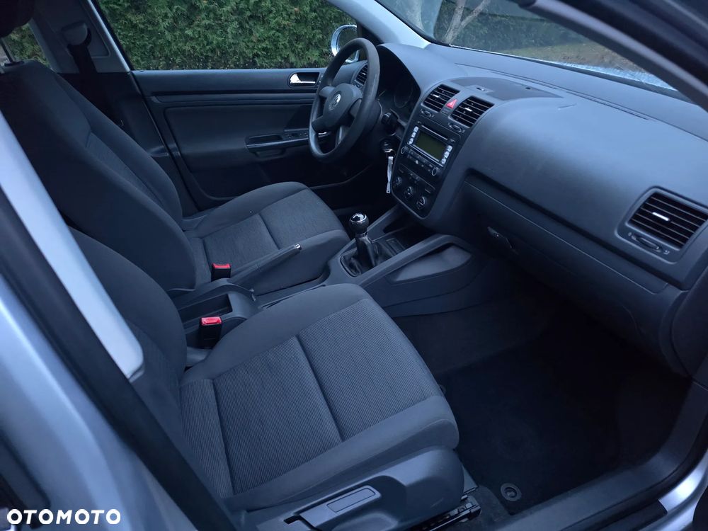 Volkswagen Golf 1.6 Trendline - 17