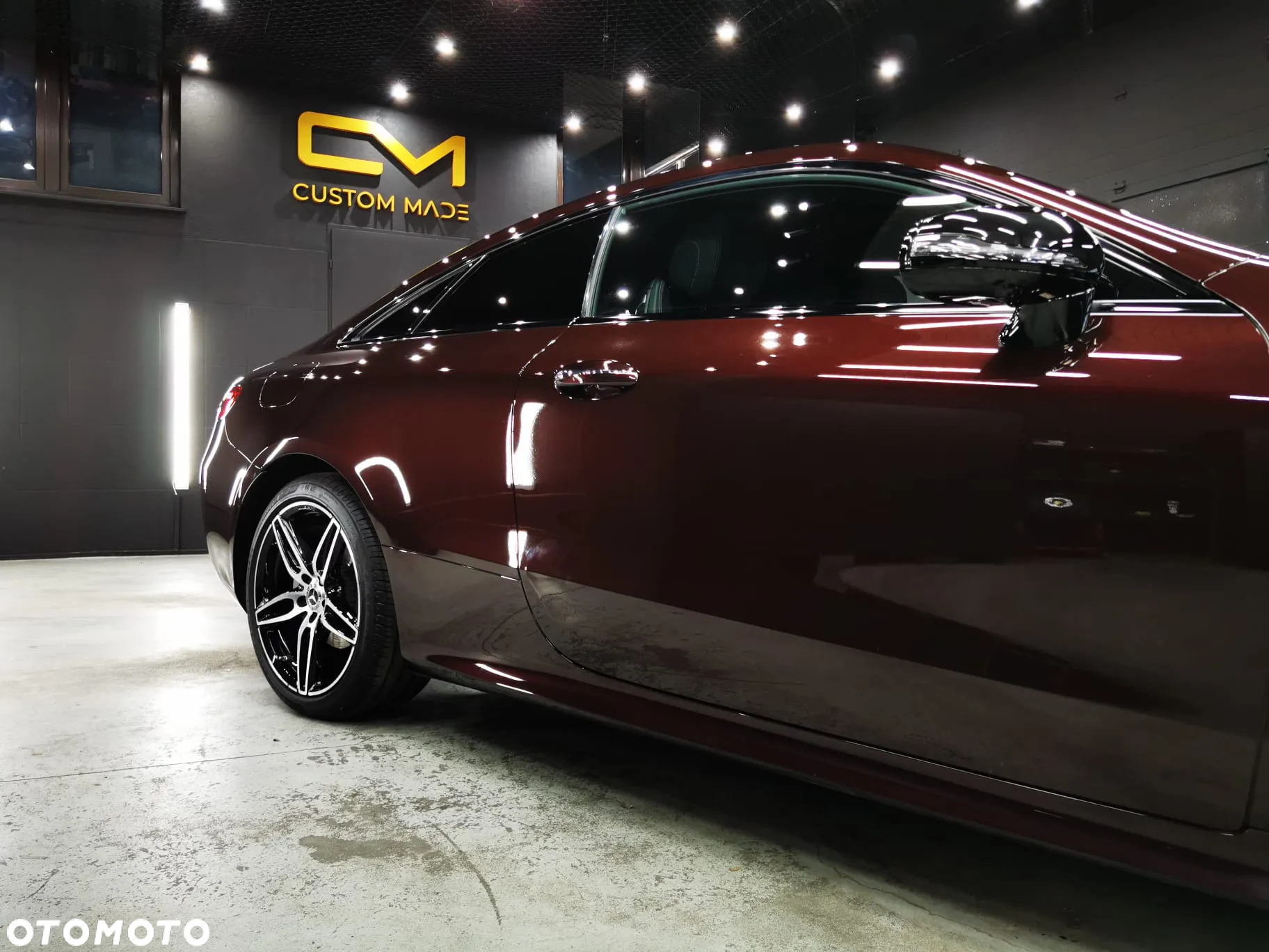 Mercedes-Benz Klasa E 220 d Coupe 4-Matic 9G-TRONIC - 2