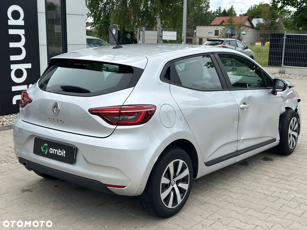 Renault Clio - 8