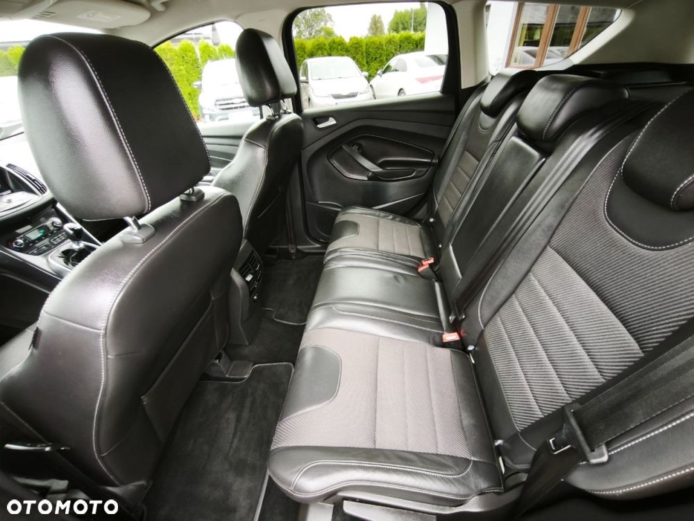 Ford Kuga - 17