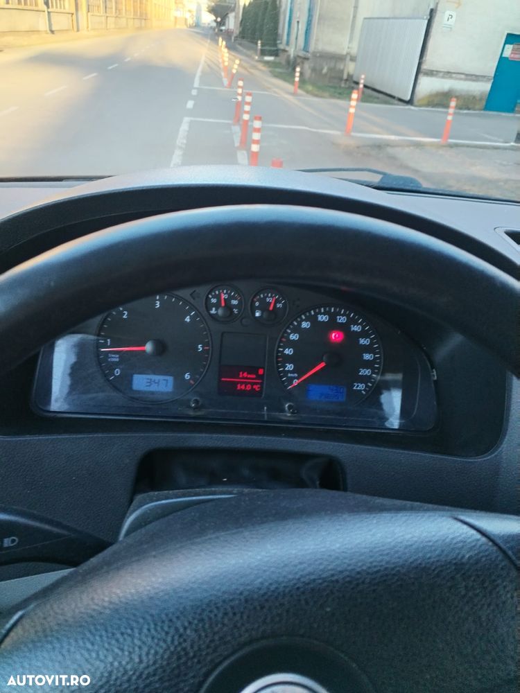 Volkswagen Transporter Multivan Cruise - 11