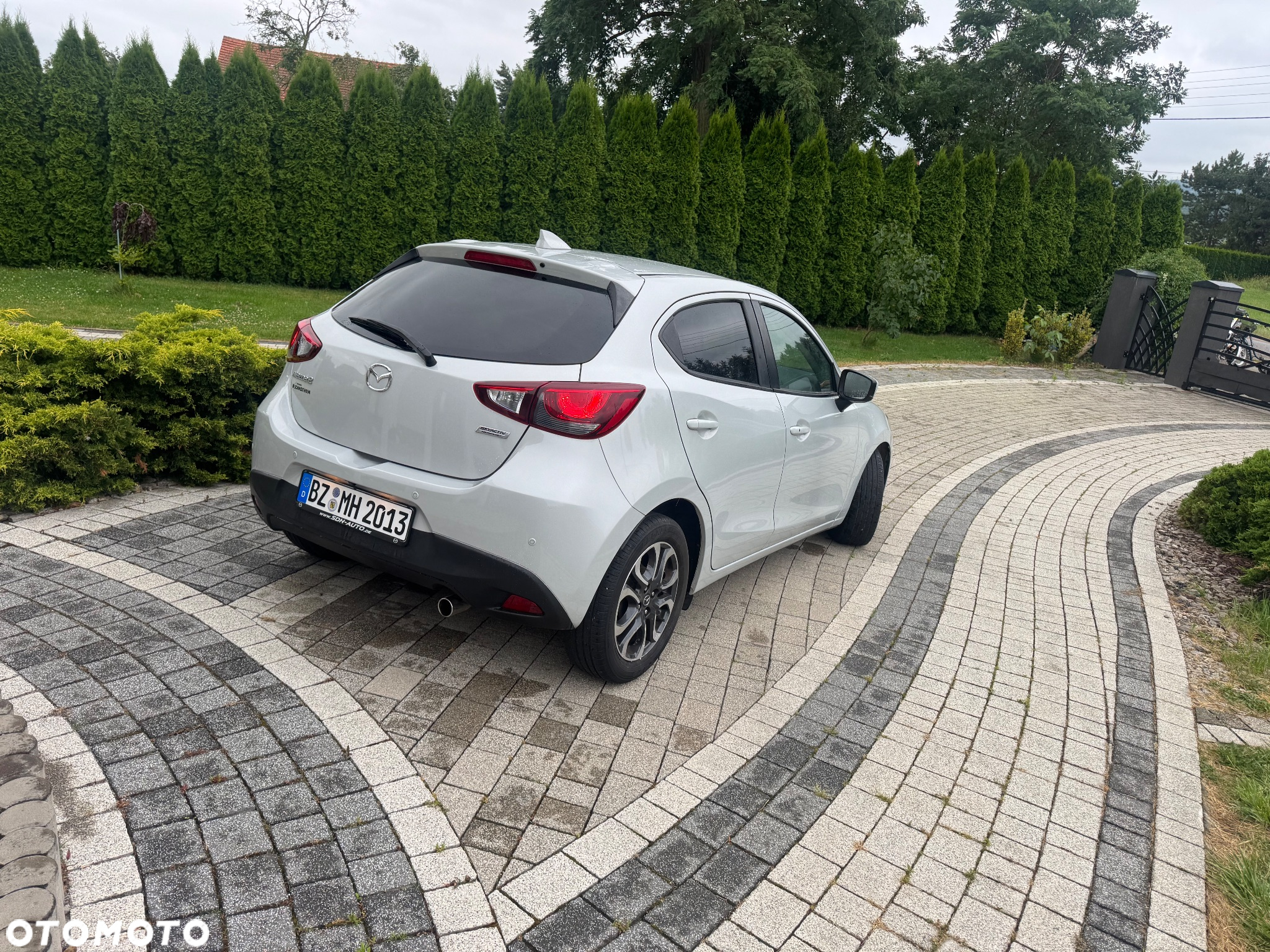 Mazda 2 SKYACTIV-G 90 Homura - 5