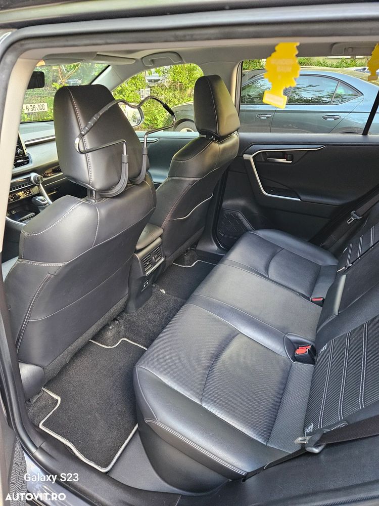 Toyota RAV4 2.5 VVT-iE 4x4 Luxury Premium - 13