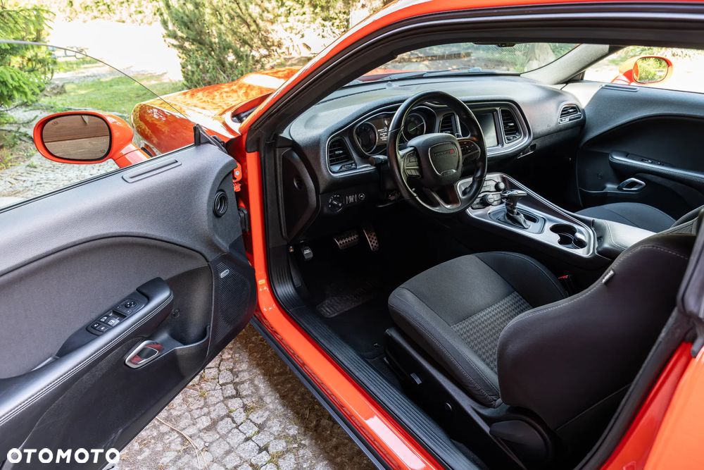 Dodge Challenger 5.7 R/T - 22