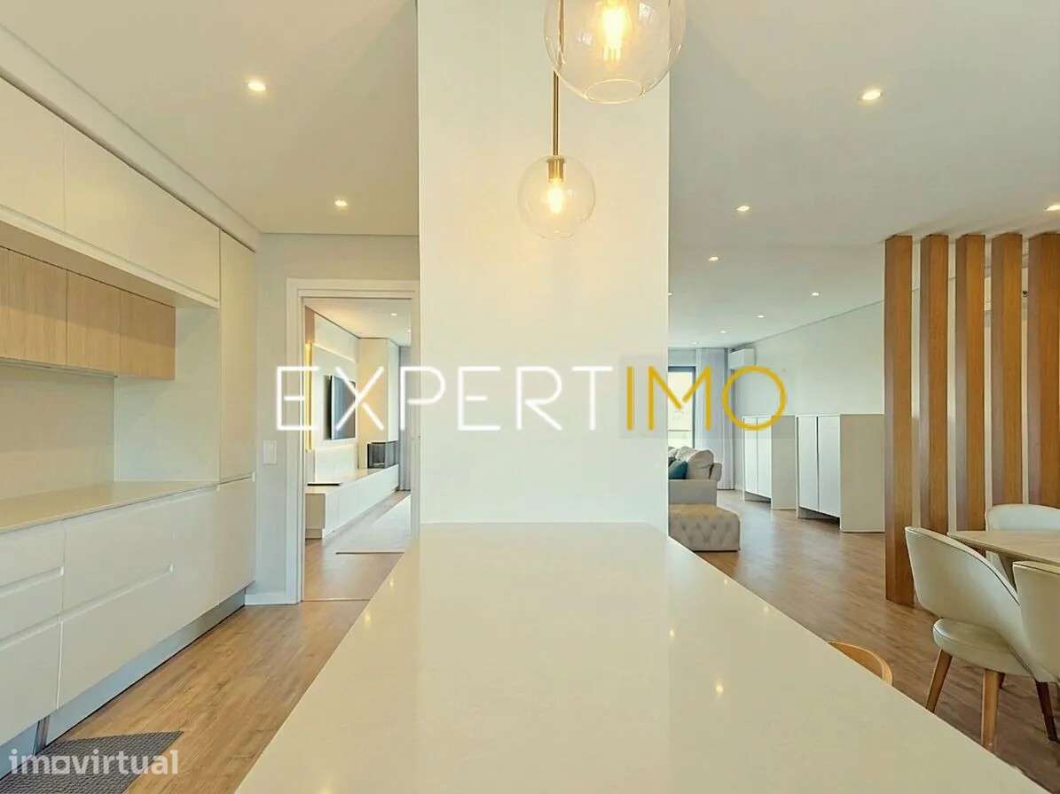 Apartamento T5 com Garagem Box - Centro de Portimão - Grande imagem: 5/32