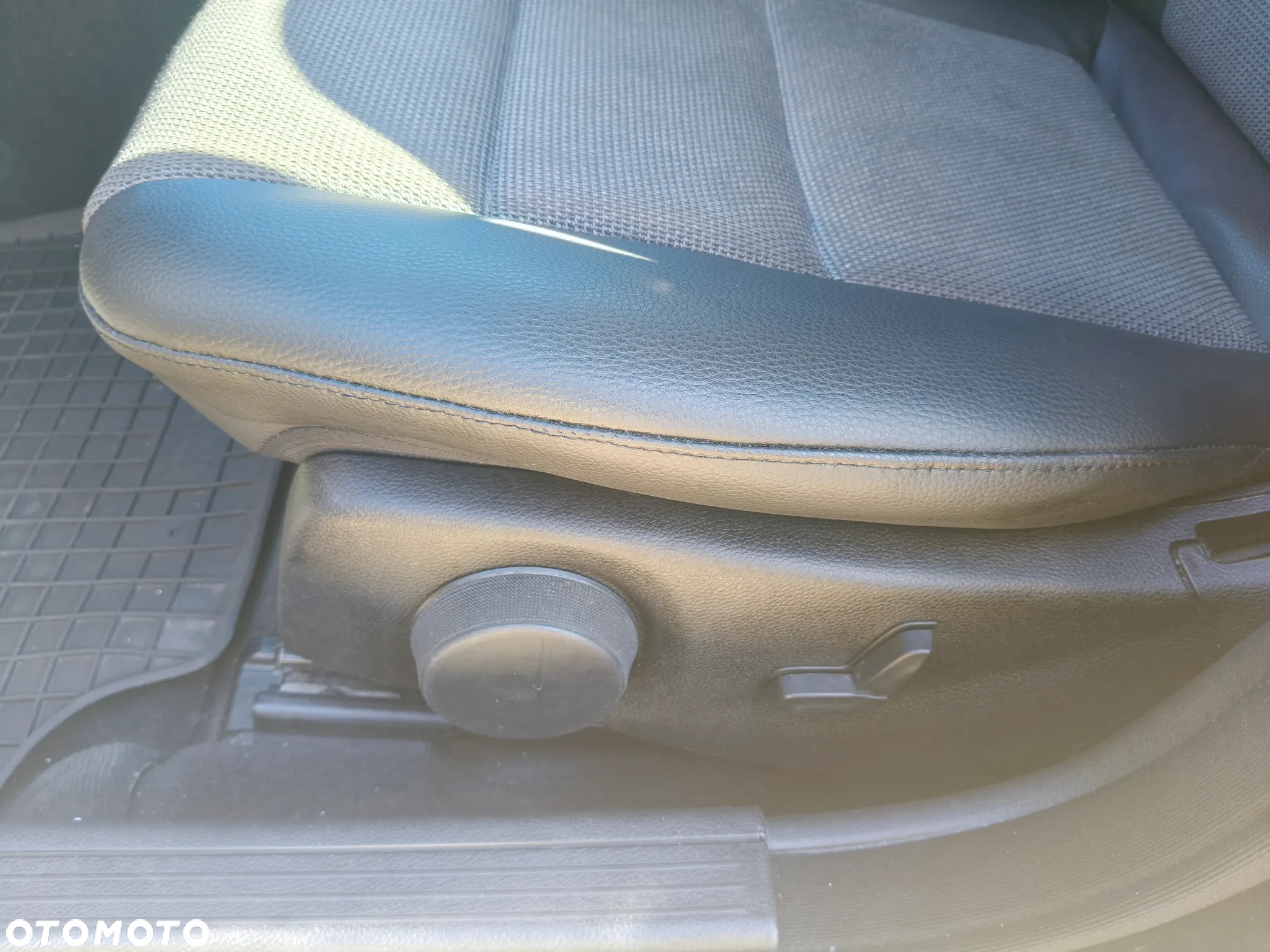 Mercedes-Benz Klasa C 220 (BlueTEC) d T Avantgarde - 21