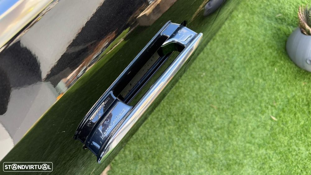 Mercedes-Benz E 300 e Avantgarde - 25