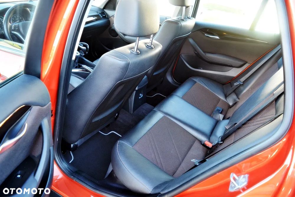 BMW X1 sDrive18i Sport Line - 17