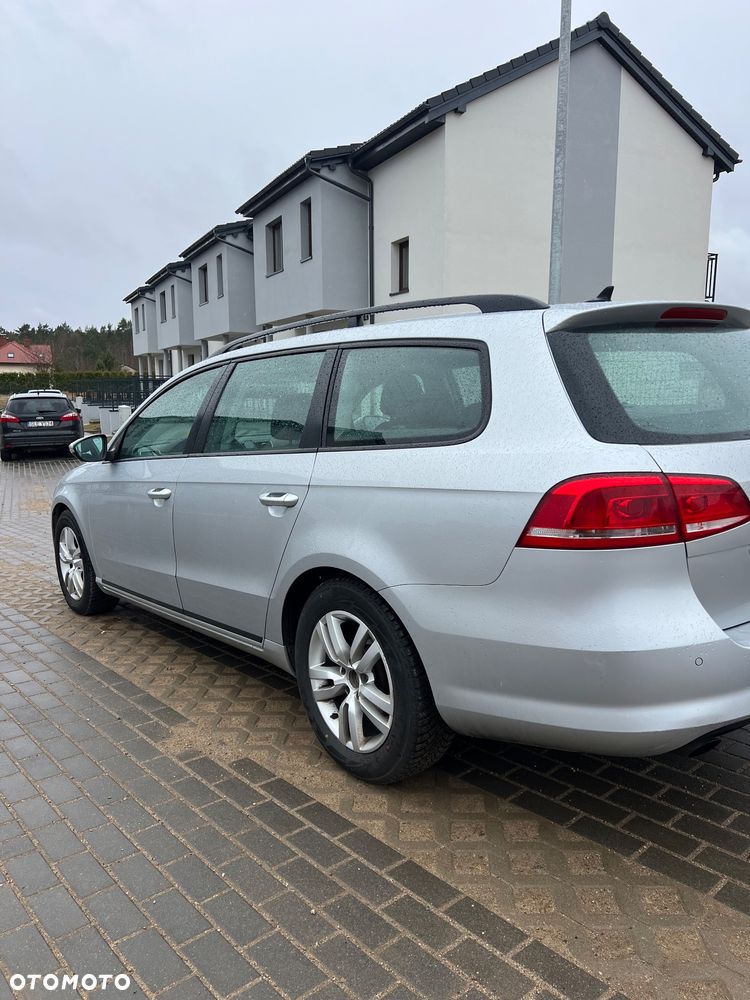 Volkswagen Passat 1.6 TDI Comfortline - 3