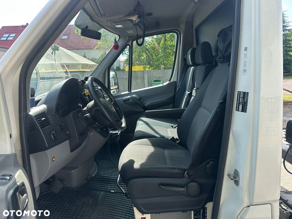 Mercedes-Benz Sprinter - 5