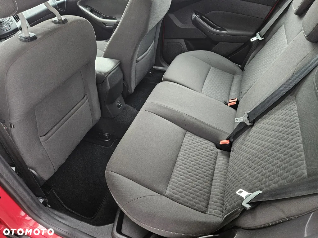 Ford Focus 1.6 EcoBoost Edition - 18