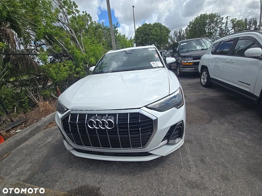 Audi Q3 45 TFSI Quattro S tronic S line - 2