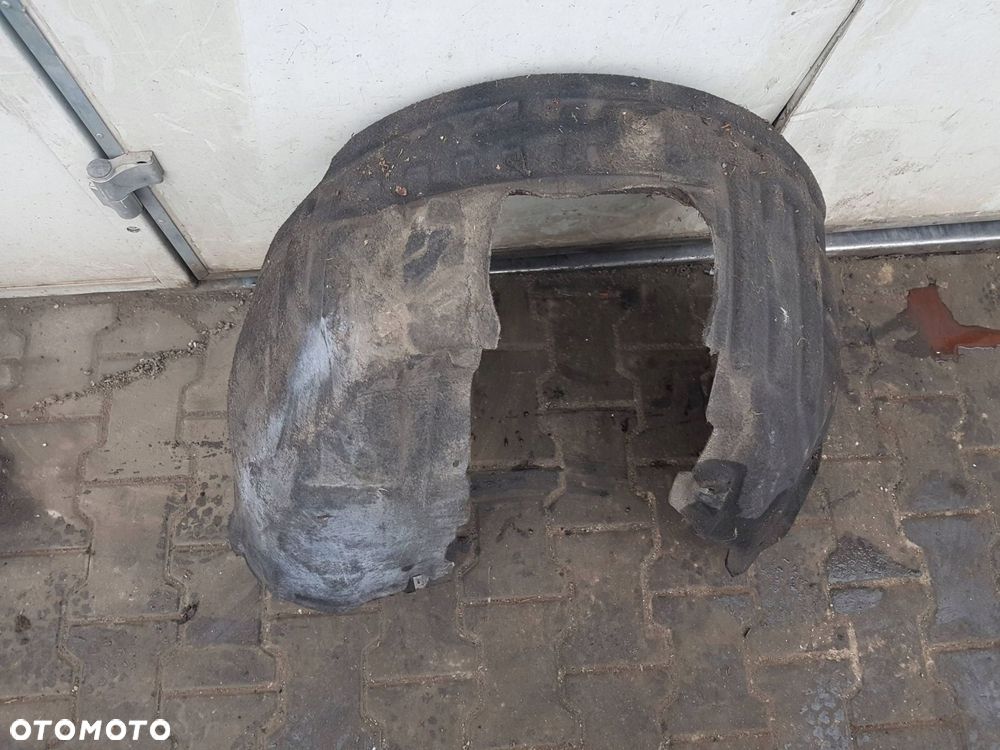 VOLVO V40 II 12-19r NADKOLE PRAWE PRZÓD PRZEDNIE