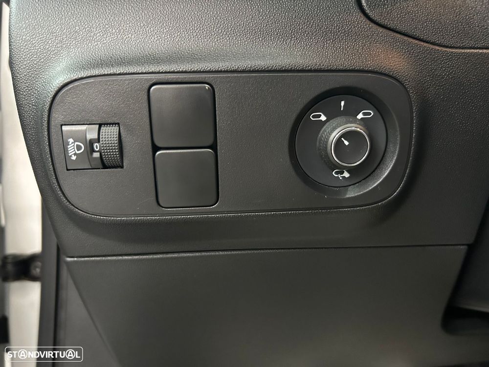 Citroën C3 1.2 PureTech C-Series - 22