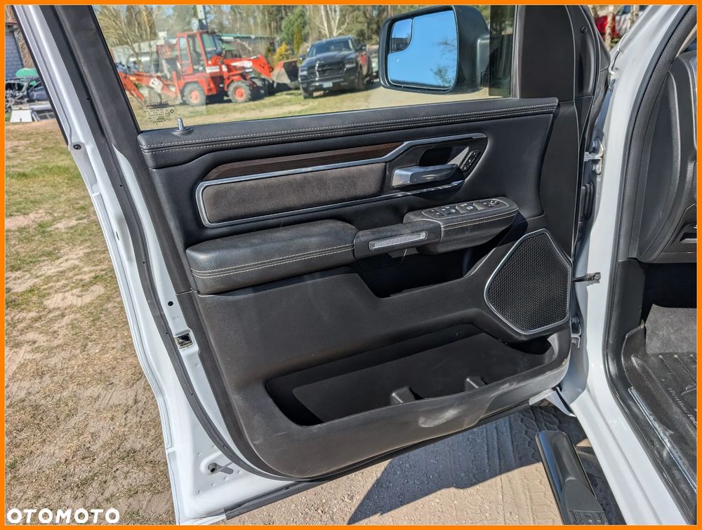 RAM 1500 Crew Cab Laramie - 10