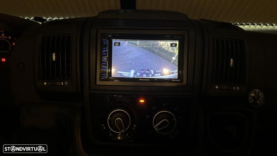 Rapido Serie 6F 680 FF C.central e basculante - 36