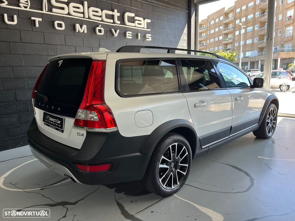 Volvo XC 70 2.0 D4 Momentum Geartronic - 8