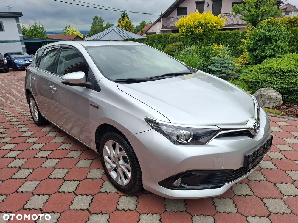 Toyota Auris 1.8 HSD Luna - 5