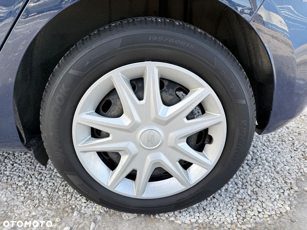 Ford Fiesta 1.1 Trend - 11