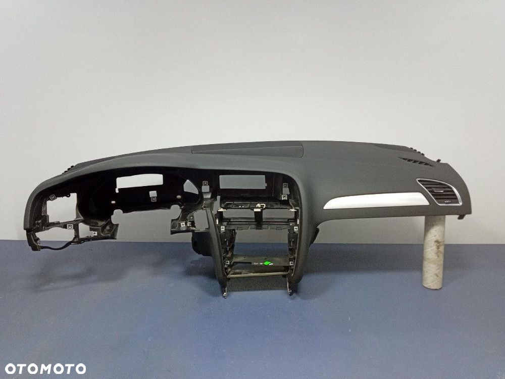 AUDI A4 B8 DESKA ROZDZIELCZA KONSOLA PODUSZKI PASY KPL EU 8K1857041 - 2