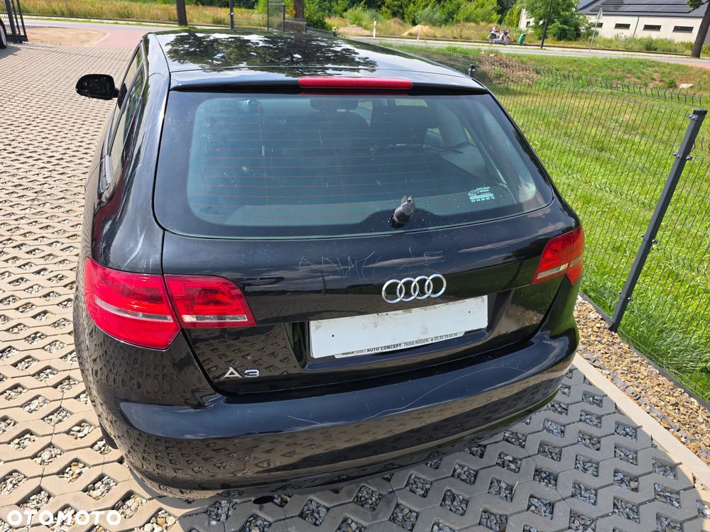 Audi A3 Sportback 1.6 TDI DPF Ambition - 13