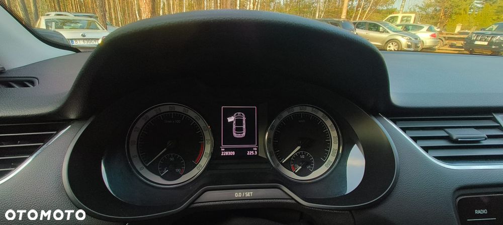 Skoda Octavia 2.0 TDI Clever DSG - 9